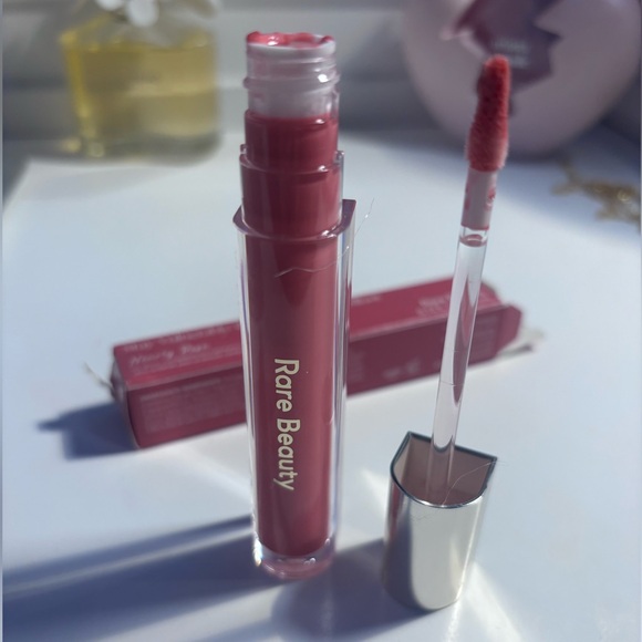 Rare Beauty Stay Vulnerable Glossy Lip Balm - Picture 2 of 3